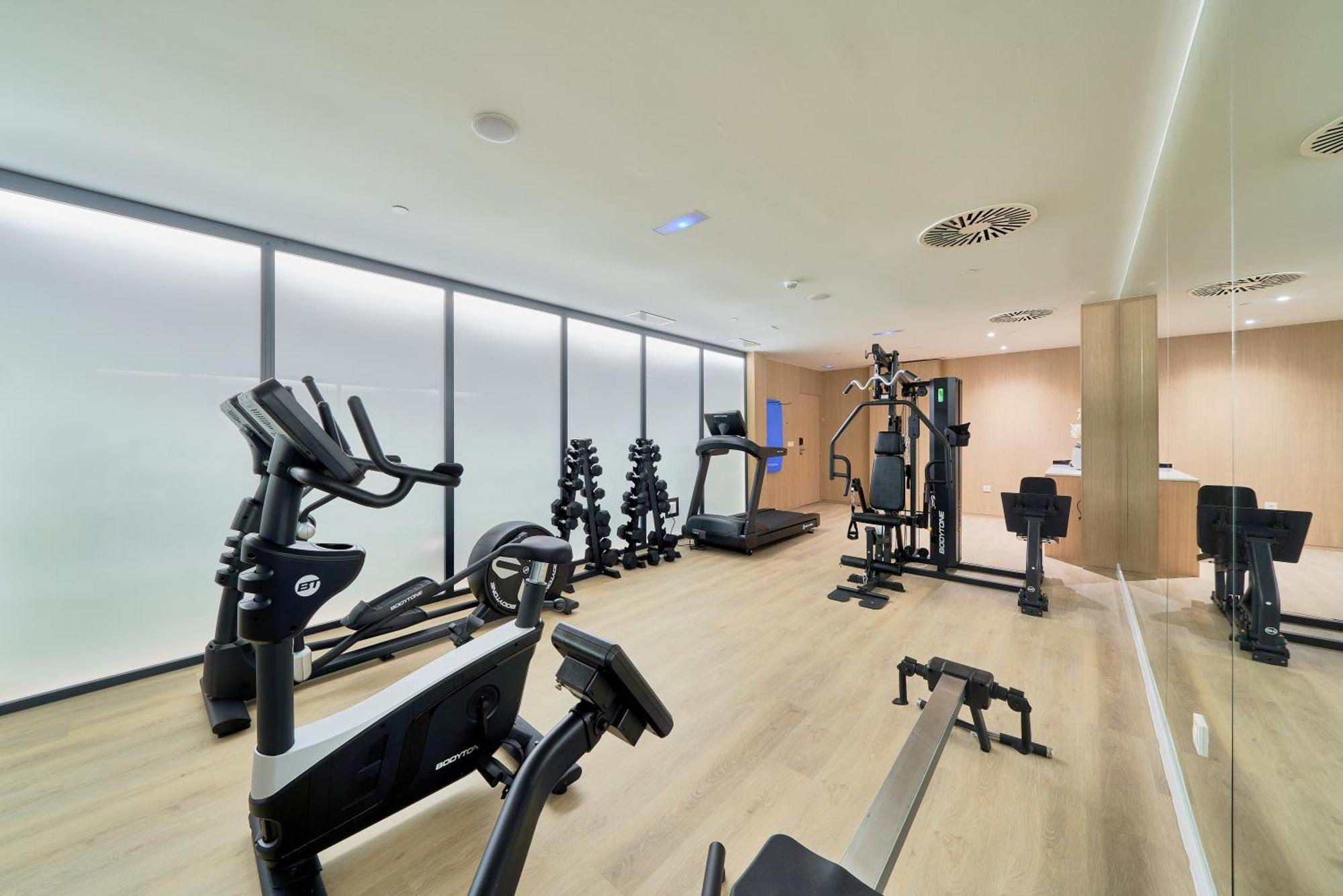 Eurostars Oasis Marbella Hotell Eksteriør bilde