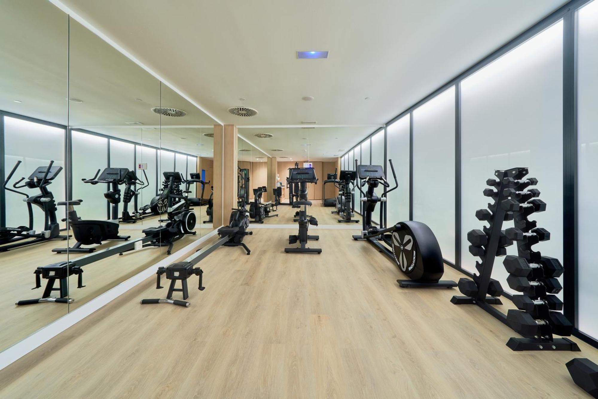Eurostars Oasis Marbella Hotell Eksteriør bilde