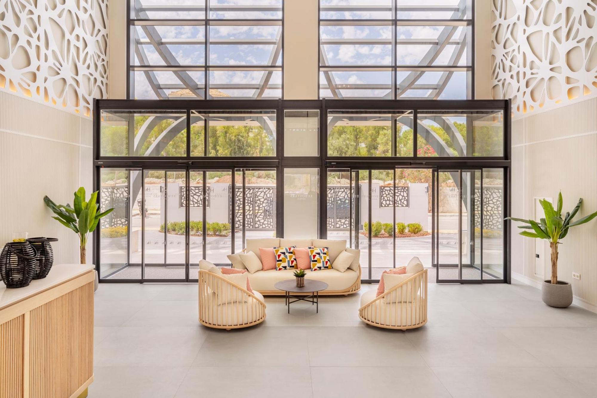 Eurostars Oasis Marbella Hotell Eksteriør bilde